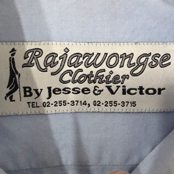 Like New L Blue Men’s Button Down Dress Shirt - Picture 2 of 4